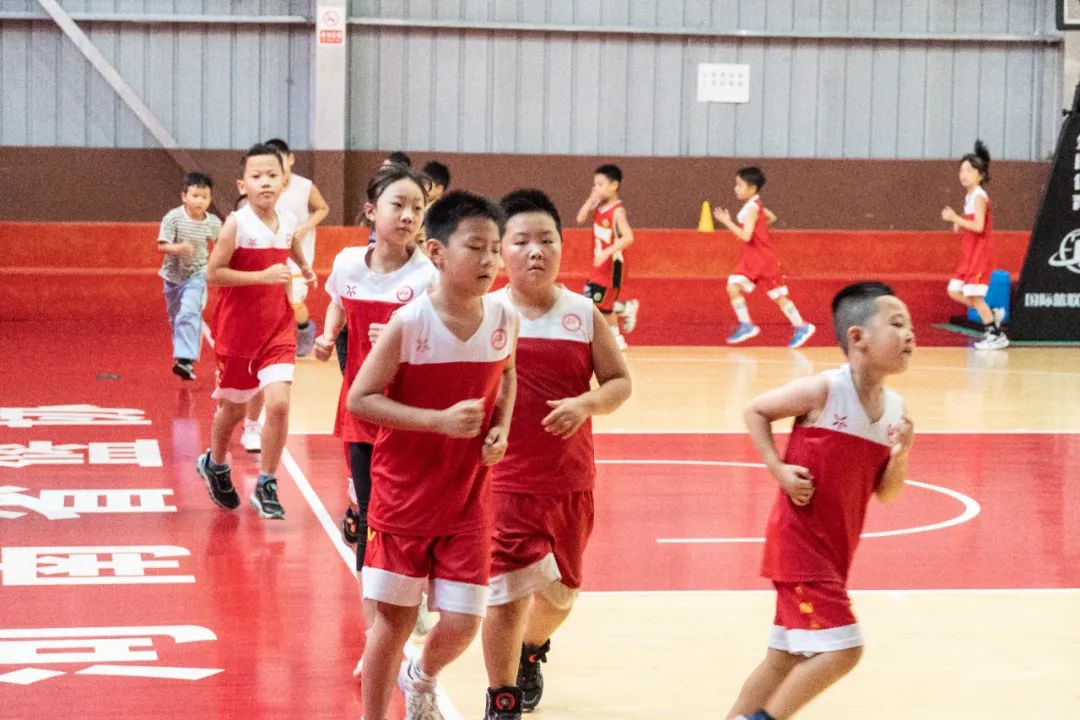 组队篮球规则球员是什么意思_篮球球员组队规则是什么_组队篮球规则球员是谁