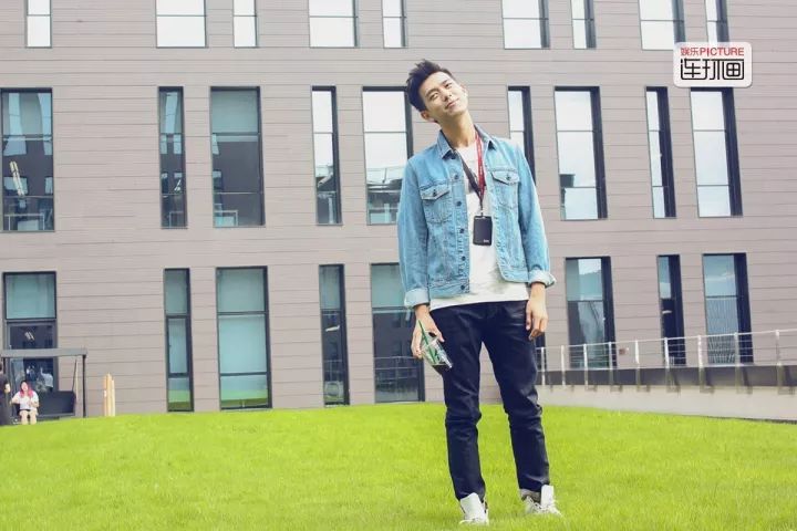 文案趣事英语生活中的句子_关于生活的趣事文案英语_英文趣事分享