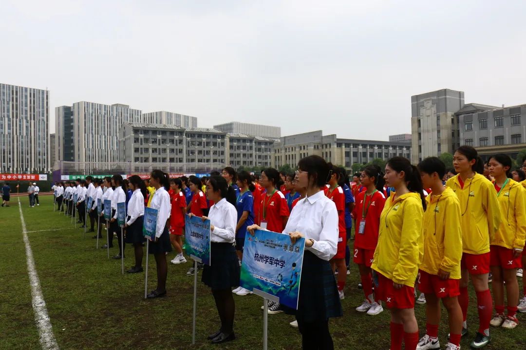足球女子冠军拿过世界杯_女子足球拿过世界冠军吗_足球女子冠军拿过世界冠军吗