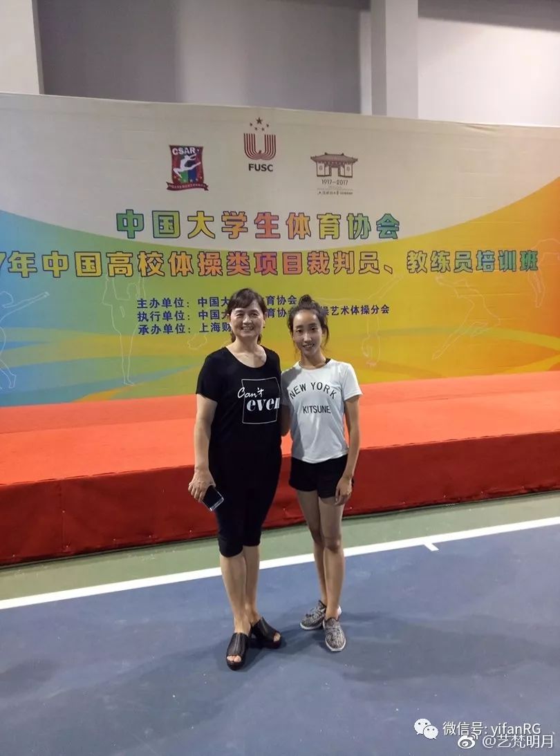 少儿游泳比赛女子_游泳舞蹈女子冠军儿童比赛_女子游泳儿童比赛舞蹈冠军