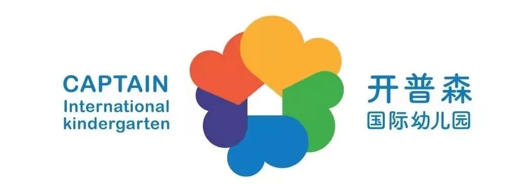 游泳舞蹈_游泳冠军小女孩_女子游泳儿童比赛舞蹈冠军