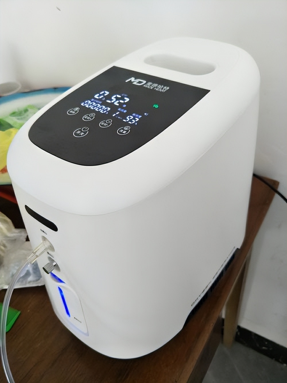 吸氧提神新趋势：专家揭秘氧气瓶在办公室的