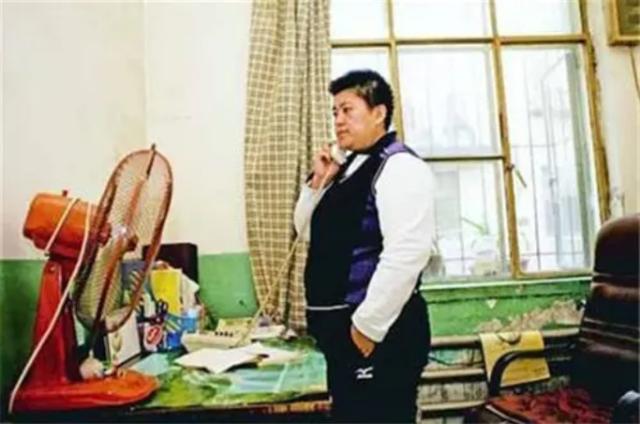 举重冠军4岁_举重冠军最多能举多少公斤_举重冠军之死原文