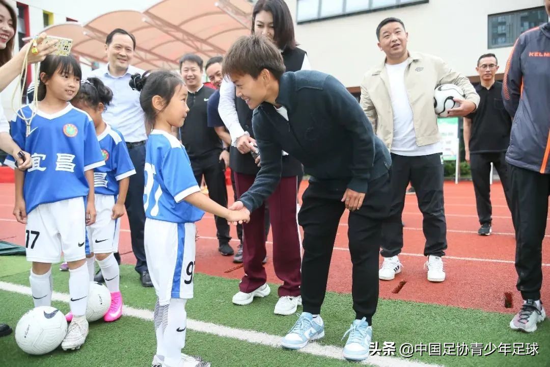 湖北足协夺得青少年足球冠军_湖北省足球协会青少年联赛_湖北青少年足球联赛2020