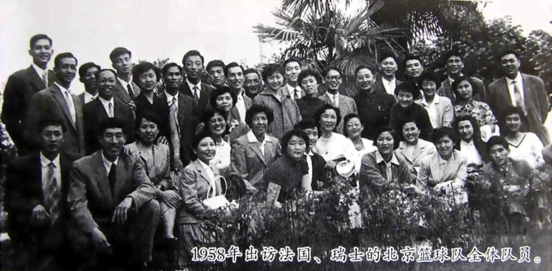 双簧游泳冠军_游泳混双金牌_奥运游泳双冠王