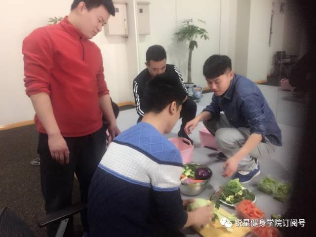 营养健身少可以喝酒吗_健身补充营养_健身营养不可少