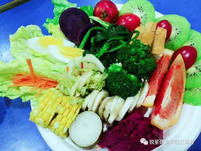 健身补充营养_营养健身少可以喝酒吗_健身营养不可少