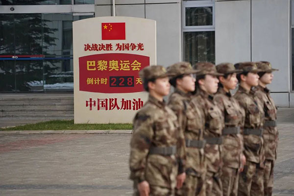 世界游泳竞技比赛冠军_世界冠军游泳系列赛_游泳冠军争霸赛