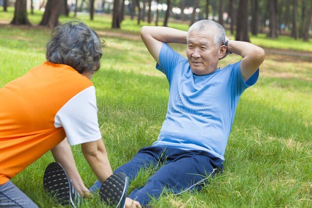老年日常生活与活动技能_老年技能生活指导内容_老年生活技能