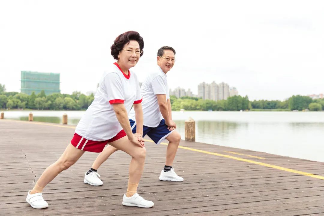 公园健身器材练平衡吗_健身练平衡的器材_公园锻炼器械