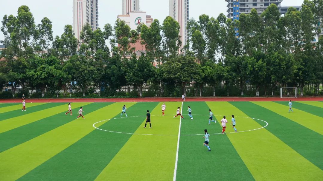 华侨大学足球新生杯_华侨大学足球队冠军_华侨中学足球队