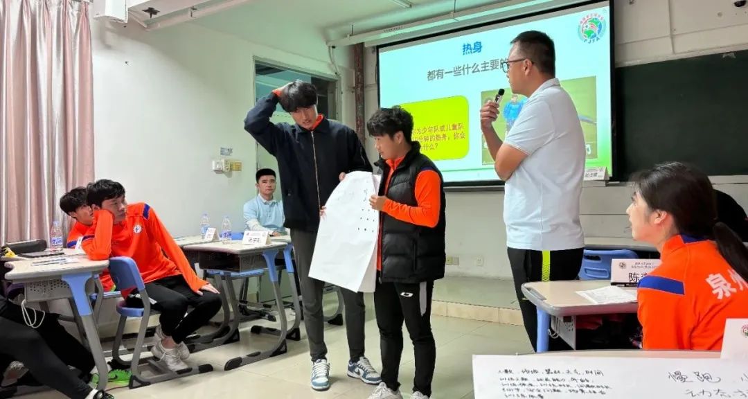 华侨大学足球新生杯_华侨大学足球队冠军_华侨中学足球队