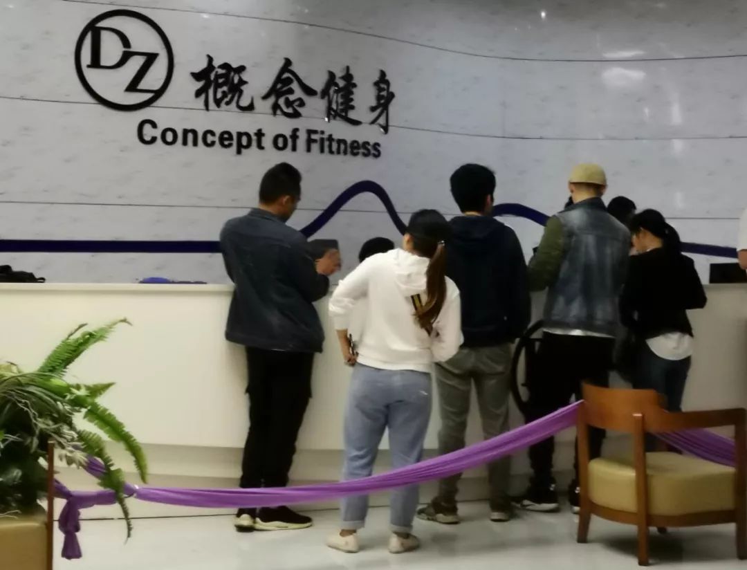 柳州健身房女教练冲业绩_柳州健身私教价格_柳州健身房 私教