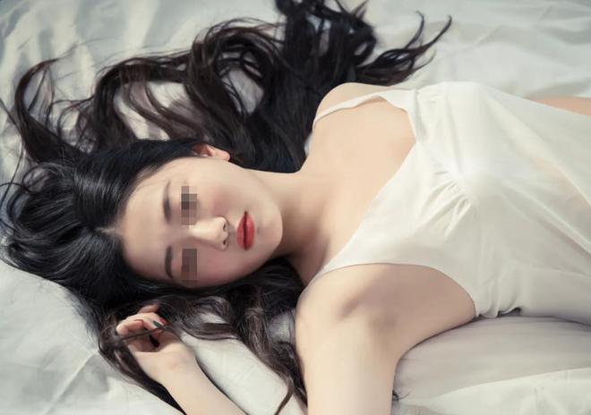 健身房运动裤少妇_健身房运动裤少妇_健身房运动裤少妇