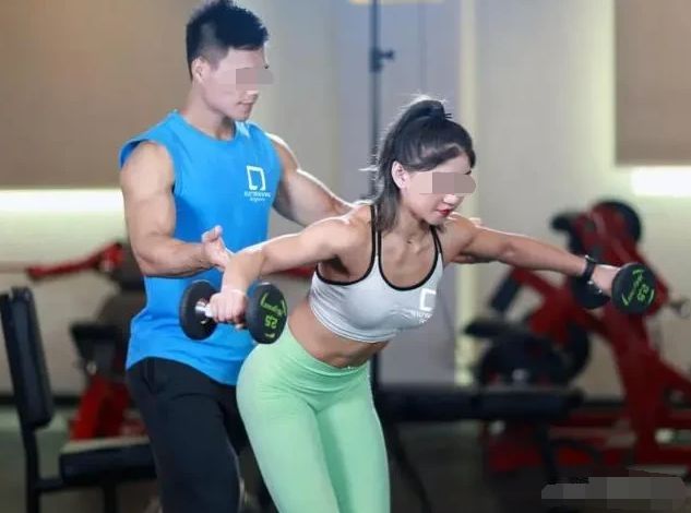 健身房运动裤少妇_健身房运动裤少妇_健身房运动裤少妇