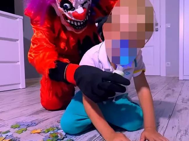健身搞笑视频合集_家庭健身搞笑日常视频_健身搞笑小视频