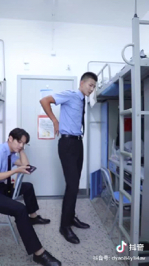 家庭健身搞笑日常视频_健身搞笑小视频_健身搞笑视频抖音