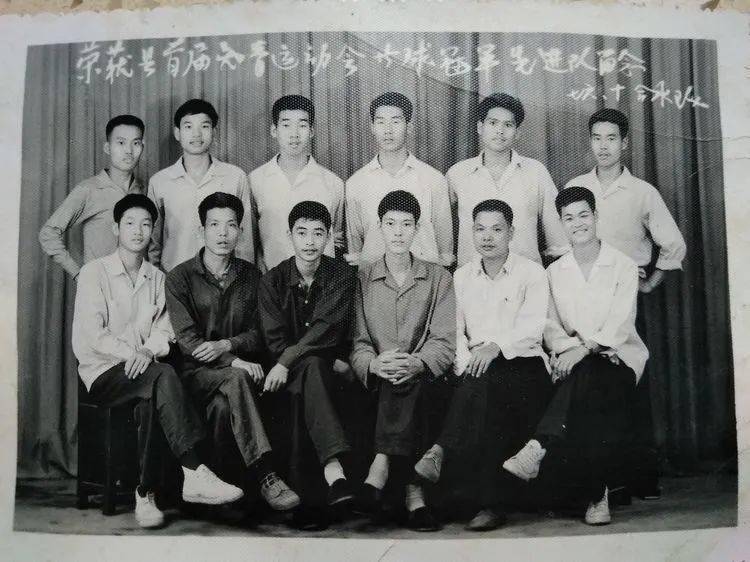 篮球决赛是争冠军亚军_篮球亚冠冠军_篮球冠亚军争夺战说