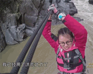 游泳比赛水下出发动作_游泳水下障碍比赛规则_游泳水中失衡怎么站立视频