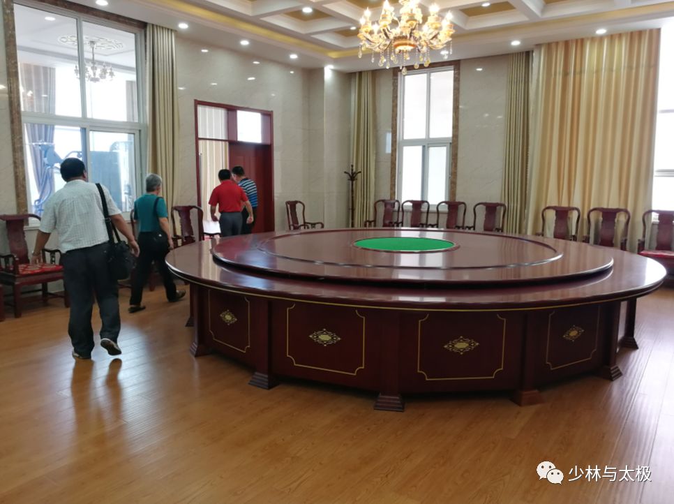 武警打得过特种兵吗_武警打的过拳击手吗_柔道冠军能打得过武警部队吗