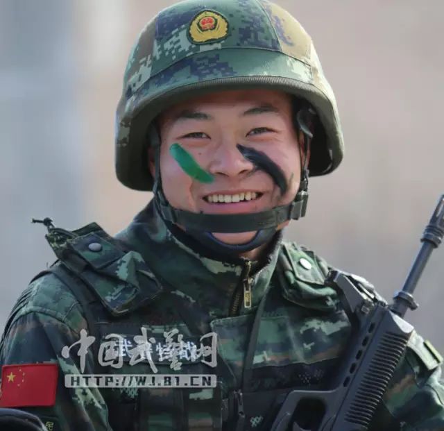 武警打得过职业格斗选手吗_武警最能打_柔道冠军能打得过武警部队吗
