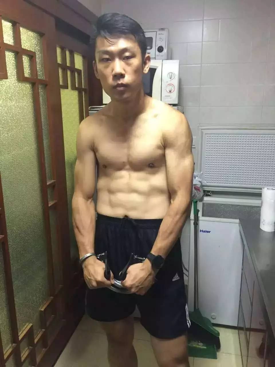马拉松消耗多少能量_半程马拉松消耗热量_跑一次马拉松能消耗多少热量