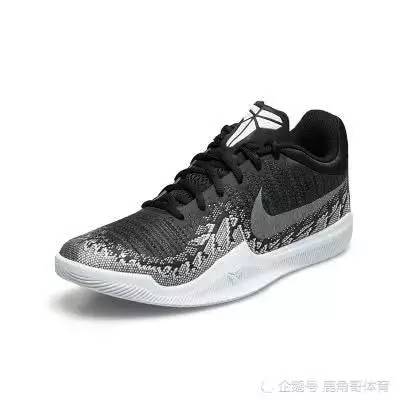 耐克篮球鞋历史年鉴_nike历年篮球鞋总汇_篮球鞋耐克历史年鉴