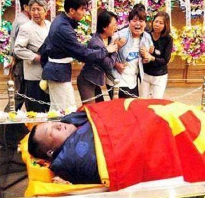 退役保安举重冠军是谁_举重冠军退役当保安_退役保安举重冠军名单