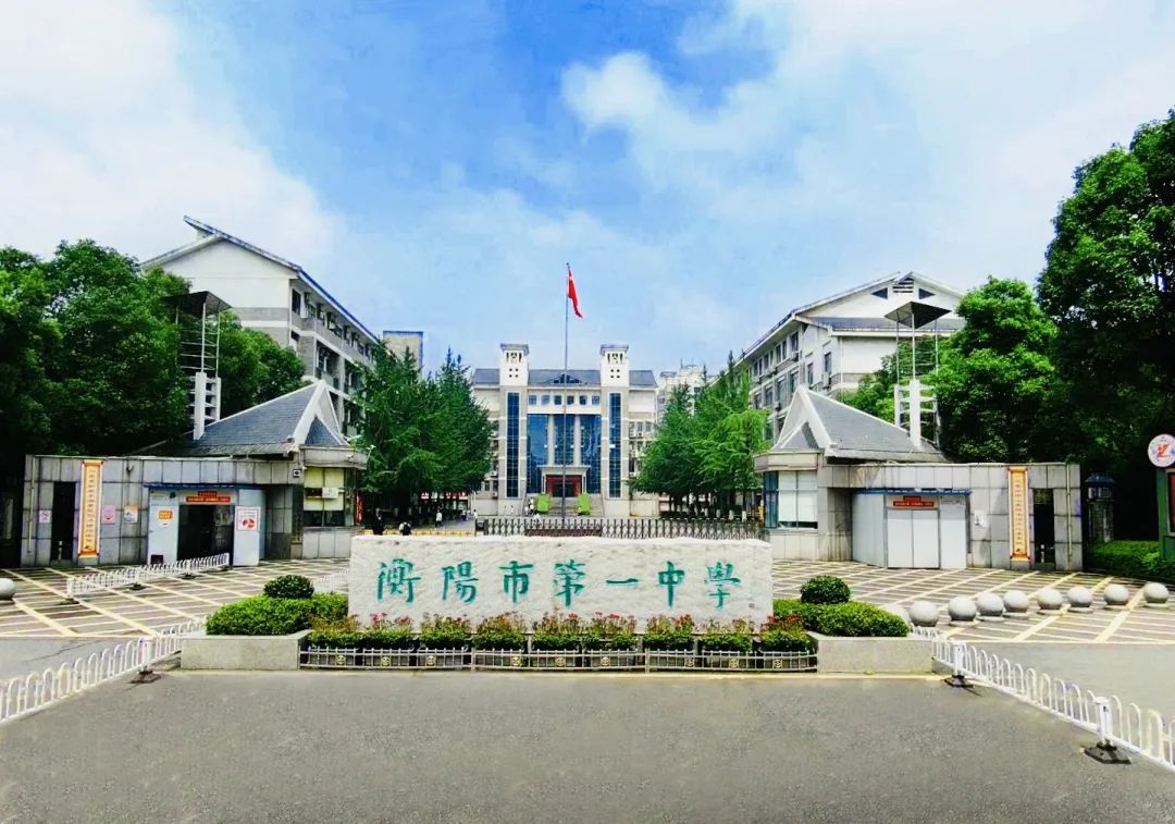 海南游泳队_海南男生游泳比赛冠军名单_2020海南游泳比赛