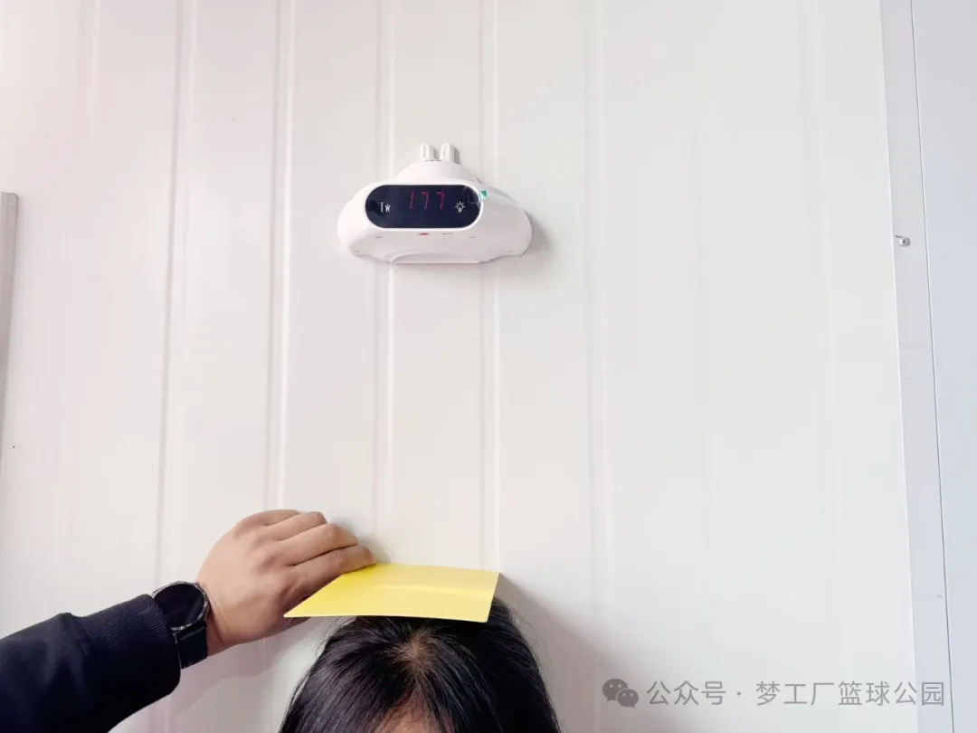 篮球规则三秒违例是什么意思_2021篮球三秒违例规则_篮球规则三秒违例