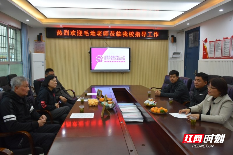 篮球联赛湖南冠军小学生是谁_湖南省小篮球比赛_湖南小学生篮球联赛冠军