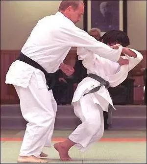 日本柔道夺冠_日本柔道世界冠军_日本柔道冠军怎么那么多