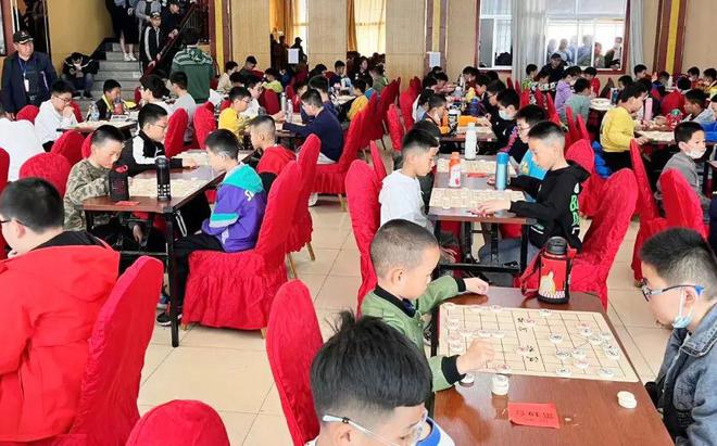 城悦篮球训练营_上悦城篮球赛第七届冠军_篮球赛冠军喜报