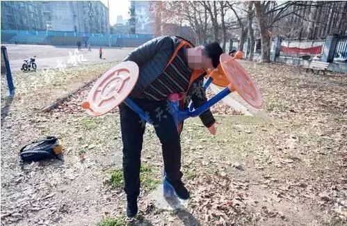 壁挂健身器材_健身器材挂重_健身器材挂件