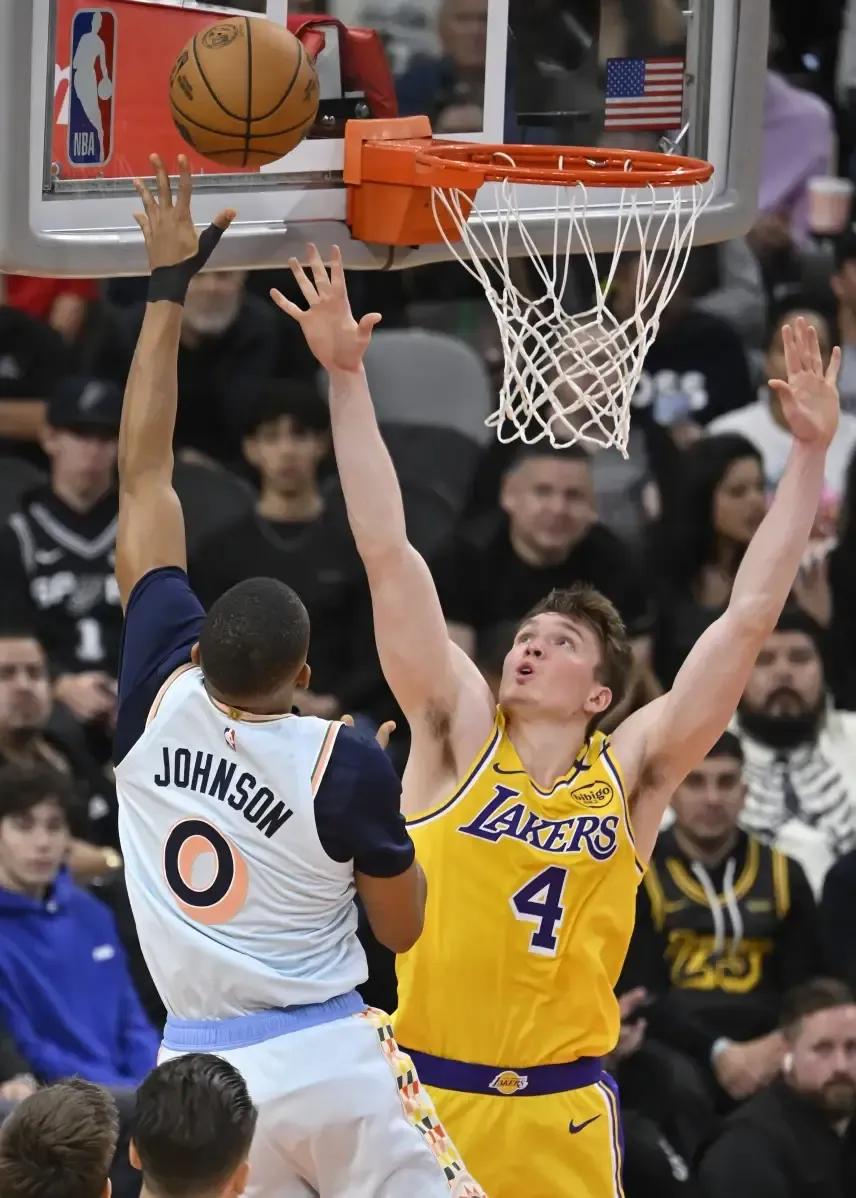 虎扑篮球nba三分历史命中数_虎扑篮球历史数据_虎扑篮球nba历史得分