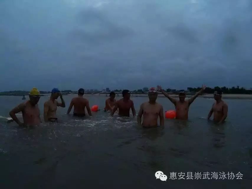 游泳换气技巧不用划手指头_游泳的换气和手的动作_游泳划手的作用