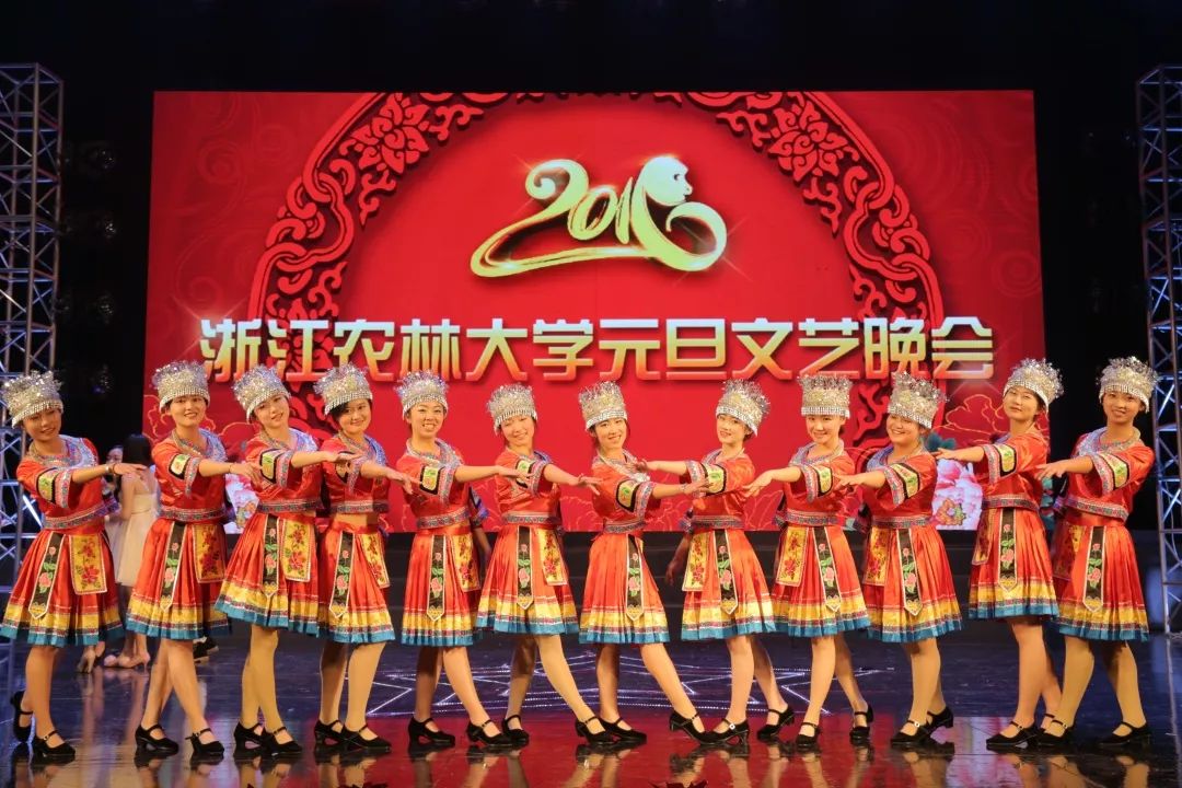 篮球绘画比赛作品_篮球比赛冠军绘画图片简单_篮球绘画冠军图片比赛简单版