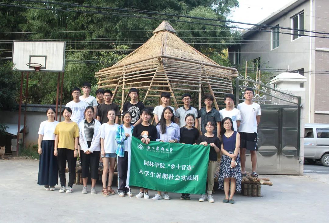 篮球比赛冠军绘画图片简单_篮球绘画冠军图片比赛简单版_篮球绘画比赛作品