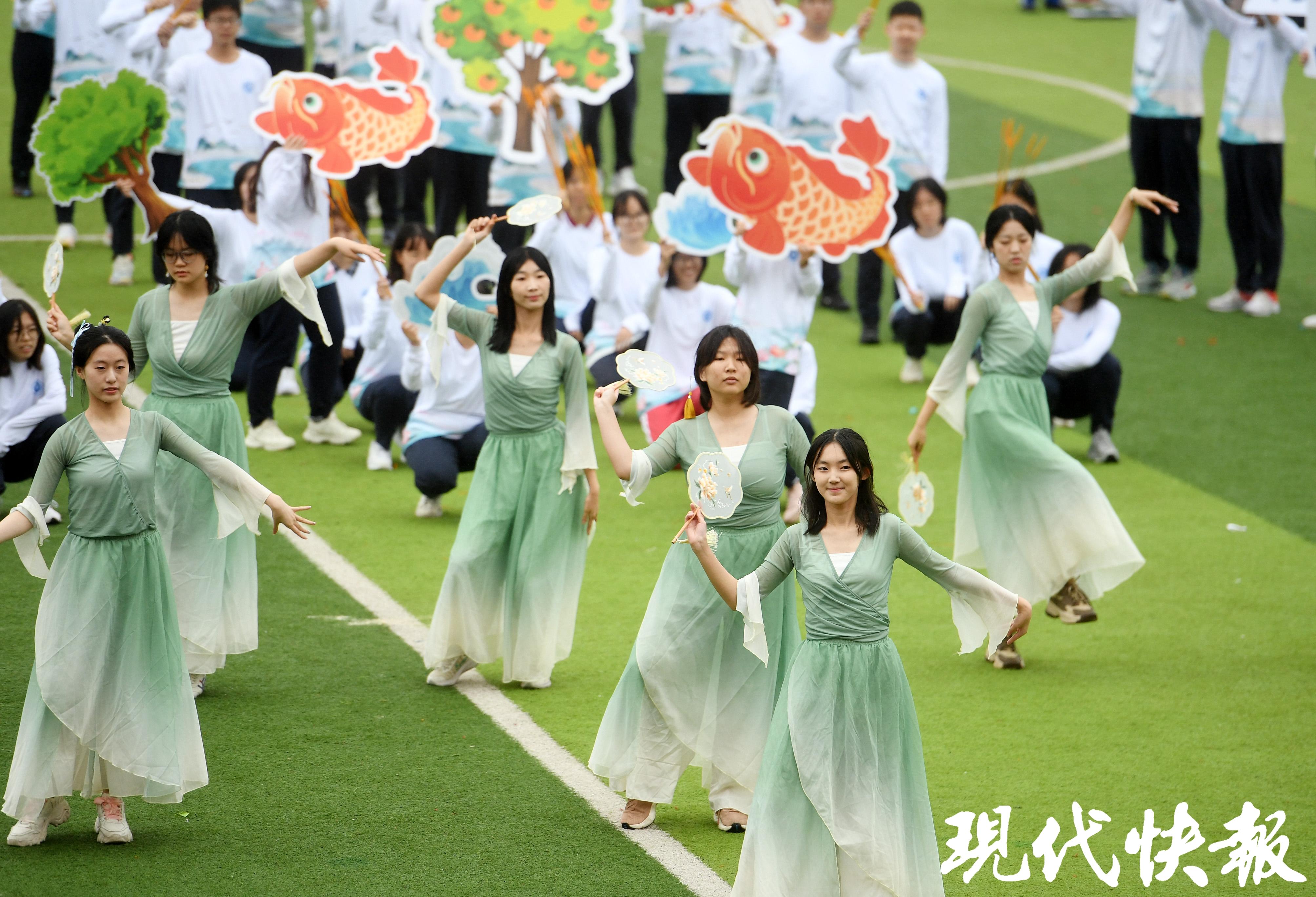 高中生校运会_高中生运动会有哪些项目_19岁高中生运动会