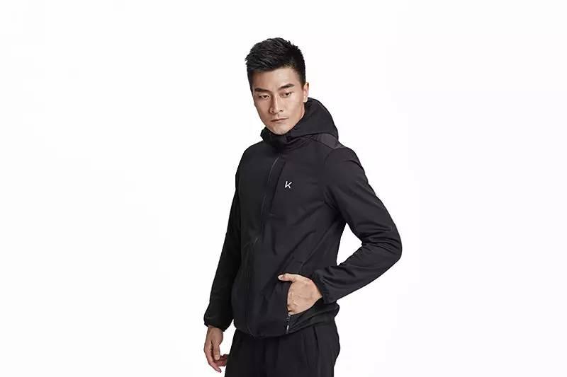 穿健身短裤还需要穿内裤吗_运动短裤男健身房穿_男士健身穿短裤还是长裤