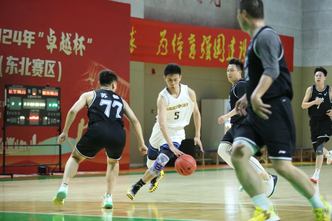 篮球队冠军_篮球比赛冠军_赴战篮球冠军有哪些人员