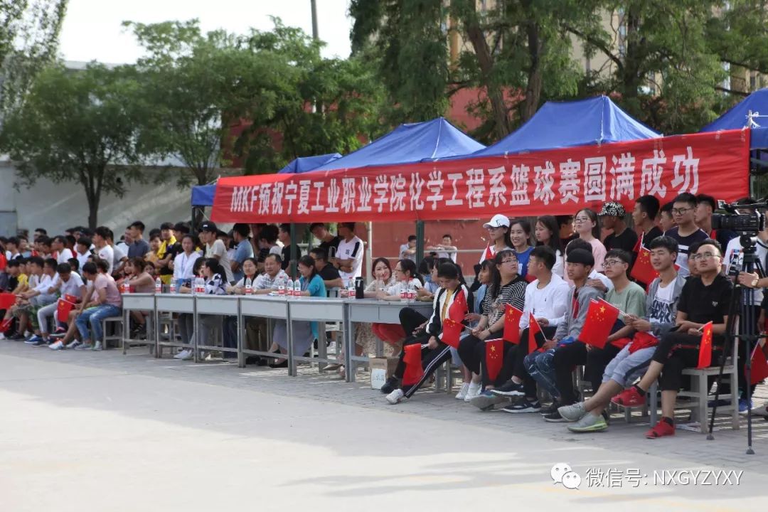 打篮球冠军_篮球比赛冠军_赴战篮球冠军有哪些人员