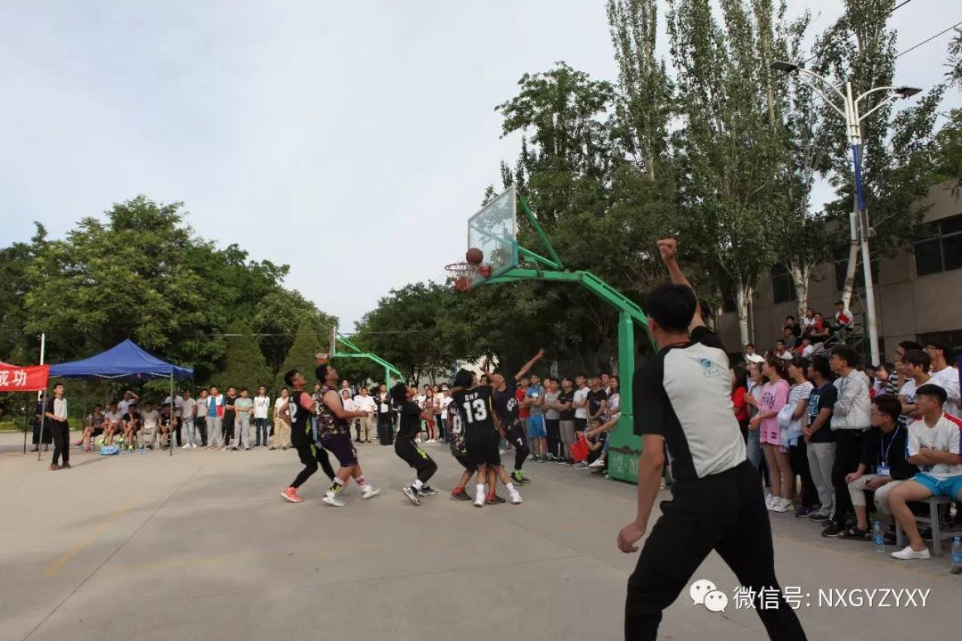 赴战篮球冠军有哪些人员_篮球比赛冠军_打篮球冠军