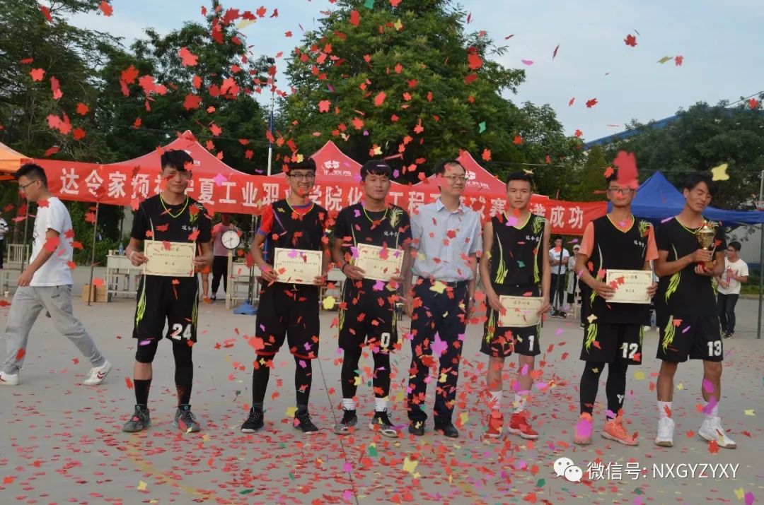 篮球比赛冠军_打篮球冠军_赴战篮球冠军有哪些人员