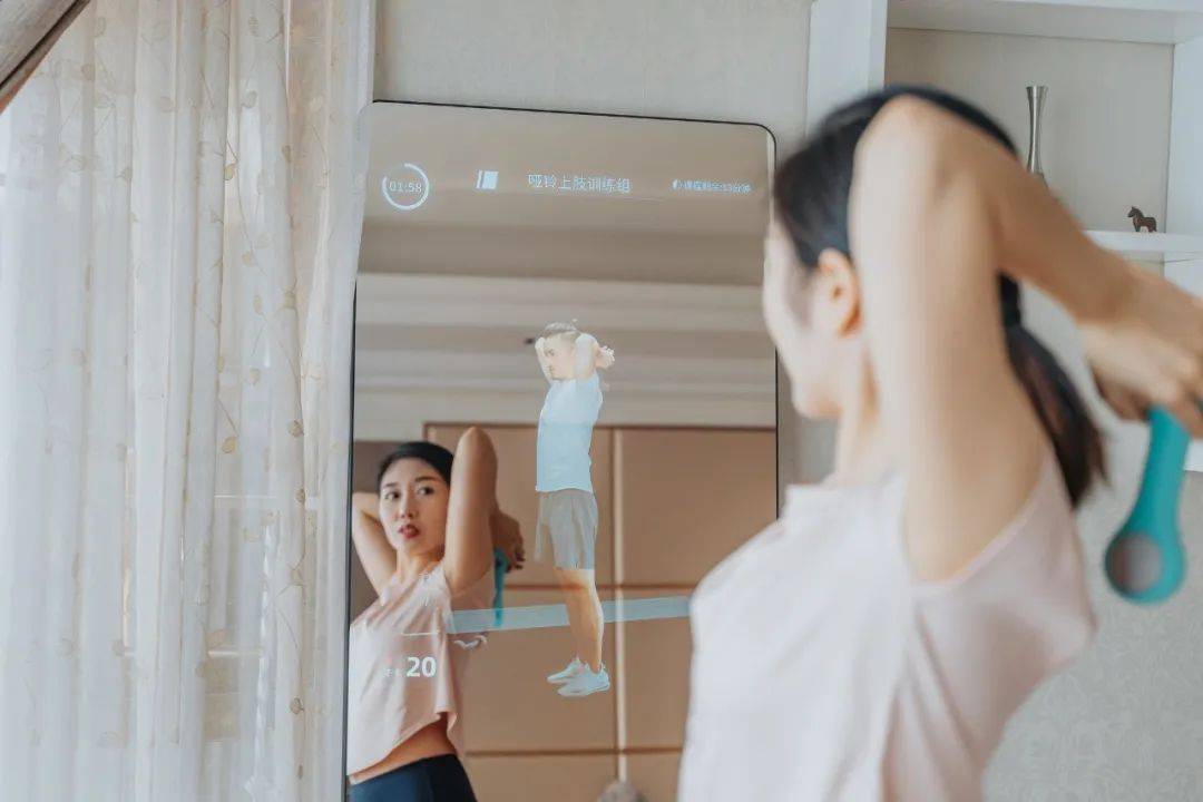 健身房私教减脂动作_健身房私教动作不变_房间改造健身房