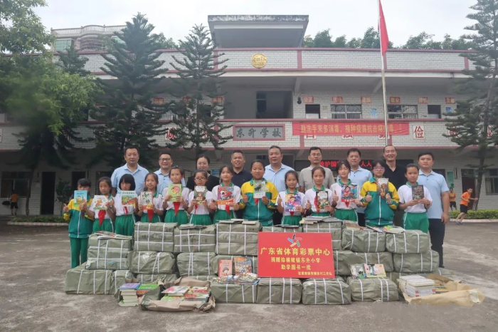 篮球赛贵州冠军有哪些球员_篮球贵州赛球员冠军有谁_篮球贵州赛球员冠军有哪些