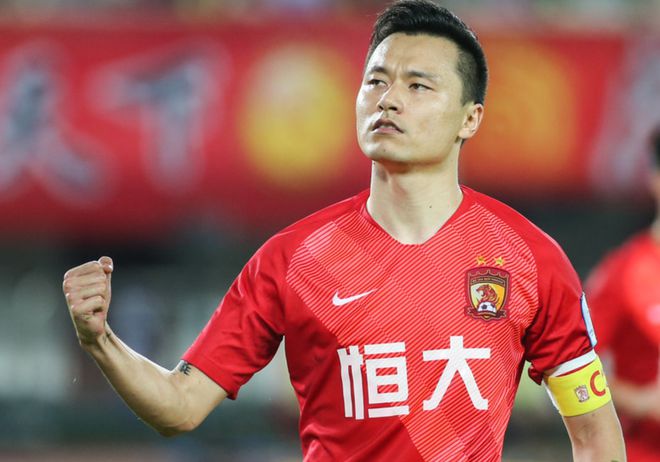 河南足球球员_中国足球河南几个冠军是谁_足球河南冠军中国是哪个队