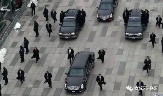 世界十大历史足球人物排名_足球世界著名人物_人物足球排名历史世界第几