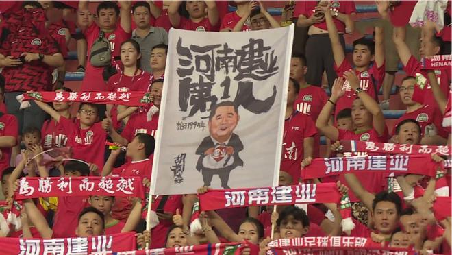 足球河南冠军中国是哪个队_河南足球球员_中国足球河南几个冠军是谁