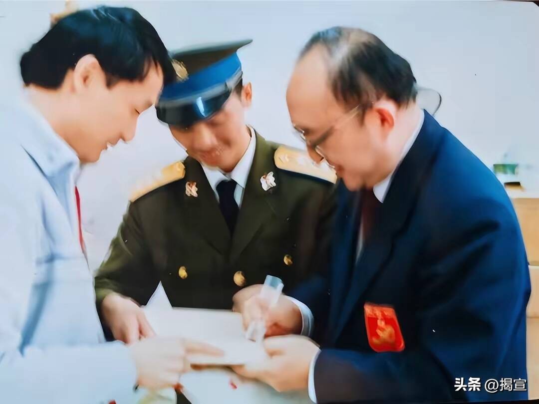 世界击剑冠军视频_击剑冠军2020_击剑冠军